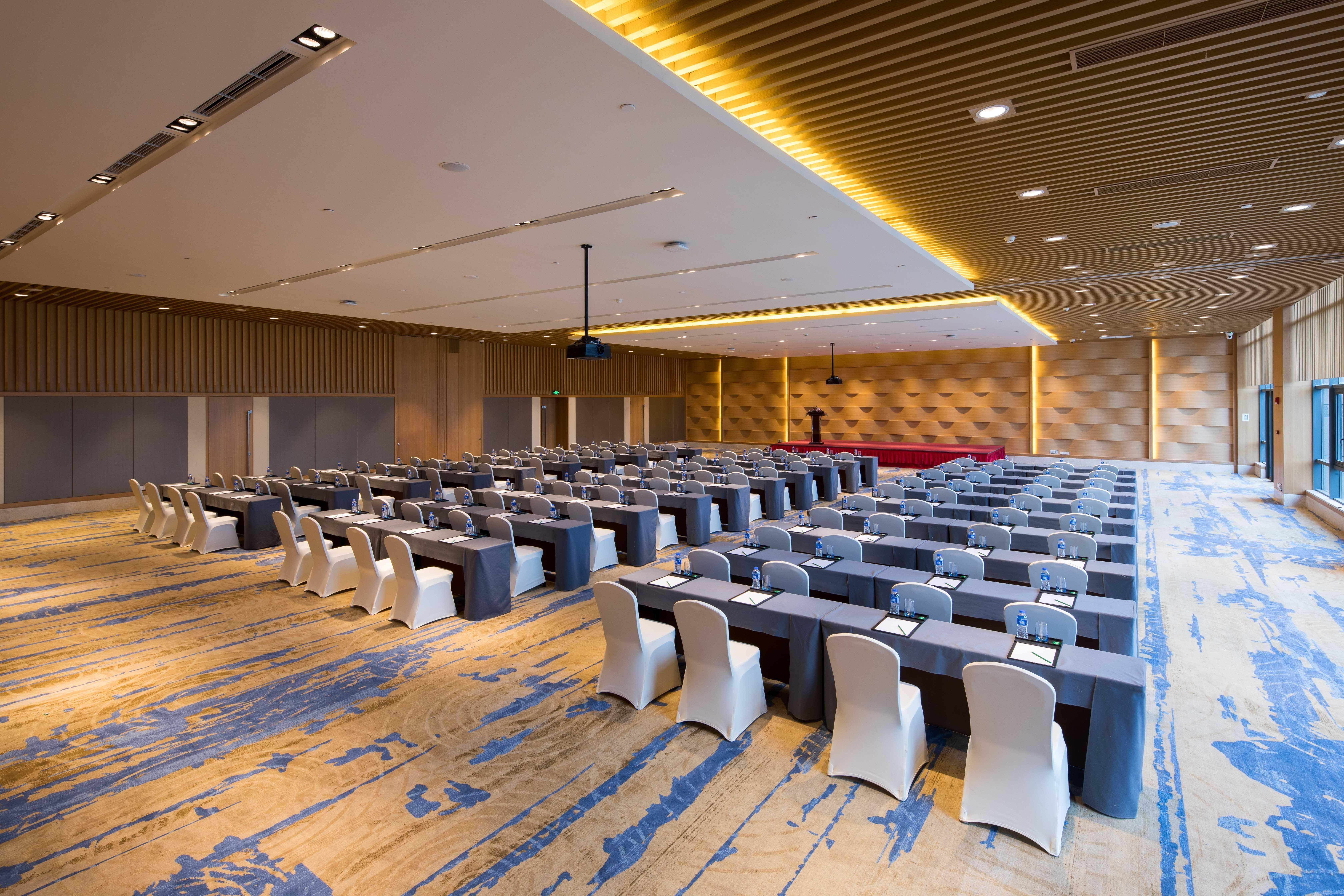 Holiday Inn Kunshan Huaqiao By Ihg Bagian luar foto