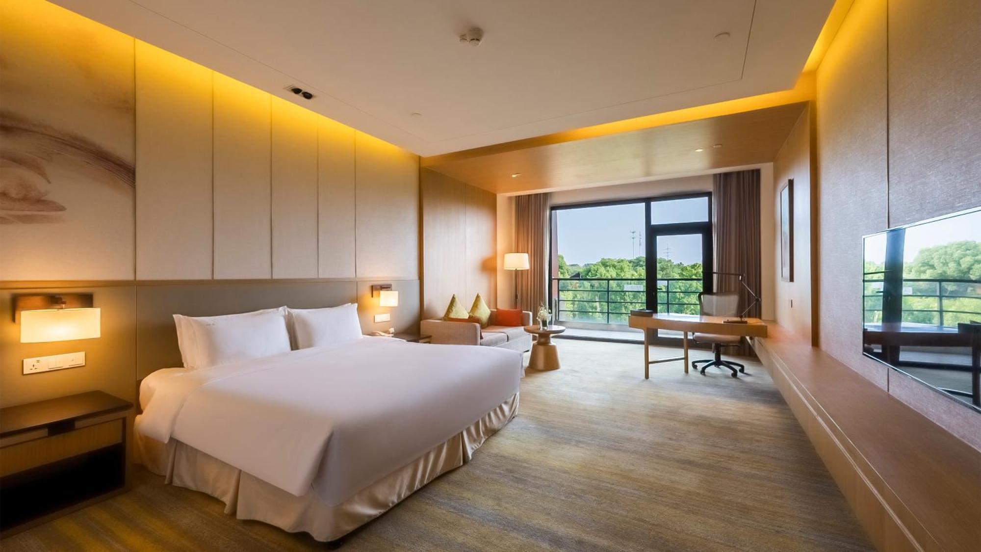 Holiday Inn Kunshan Huaqiao By Ihg Bagian luar foto
